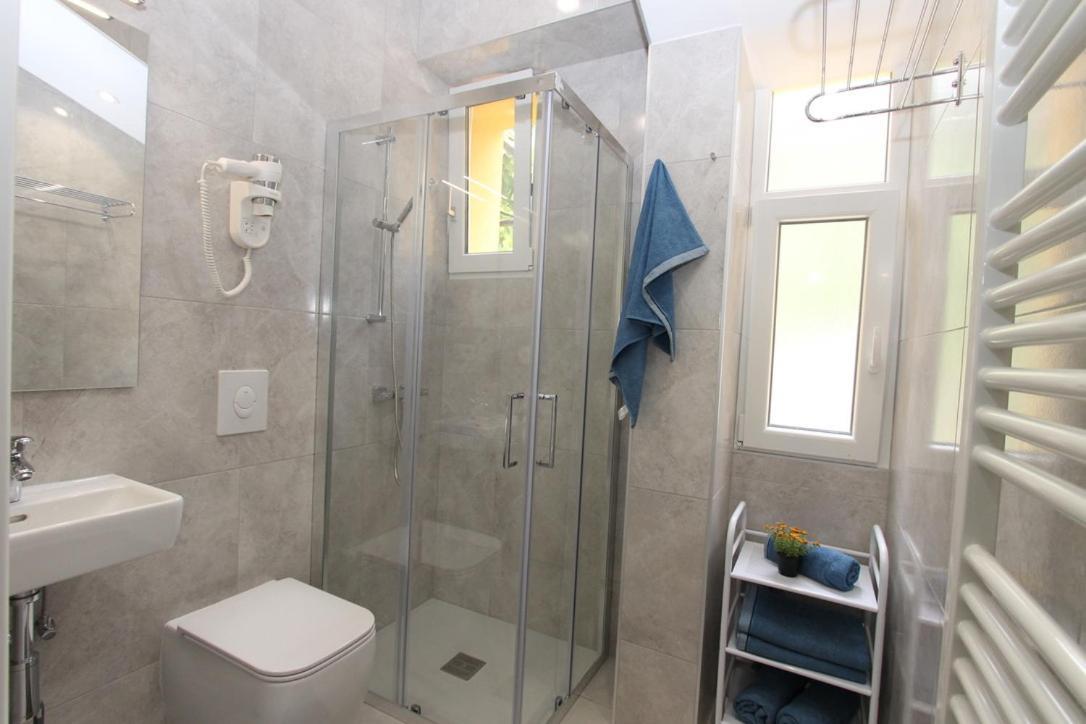L Apartment Raša Eksteriør bilde