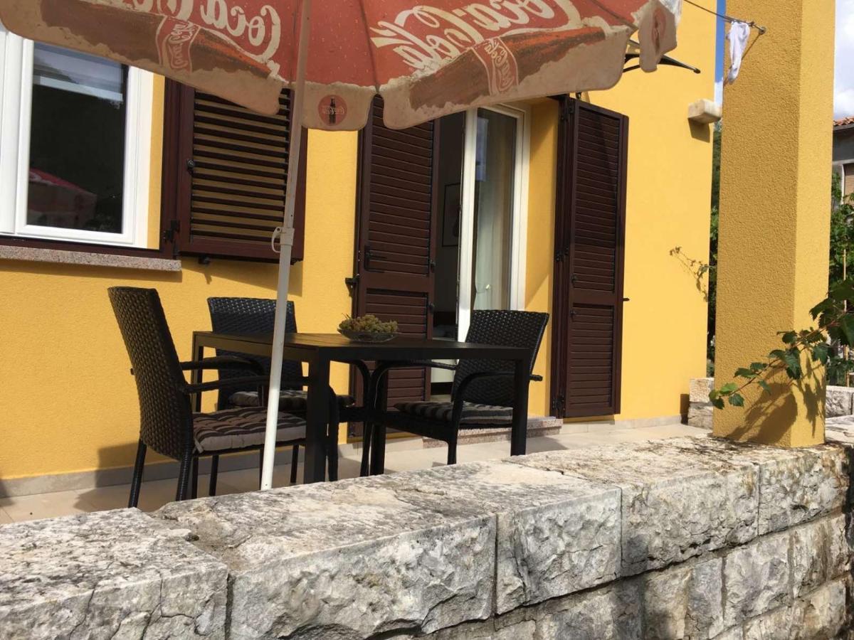 L Apartment Raša Eksteriør bilde